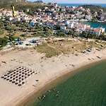Doukas & Skála Marión