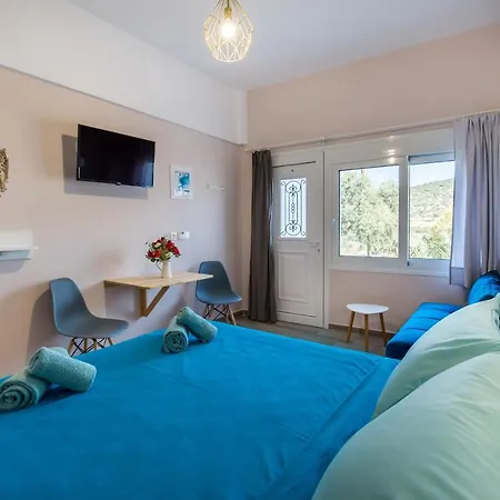 아파트 Doukas & Skála Marión