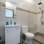 Doukas & Appartement Skála Marión