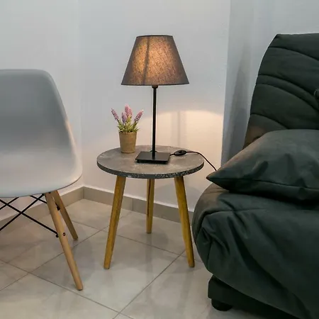 Apartman Doukas & Skála Marión