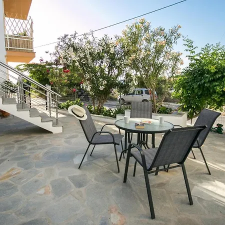 Apartament Doukas & Skála Marión