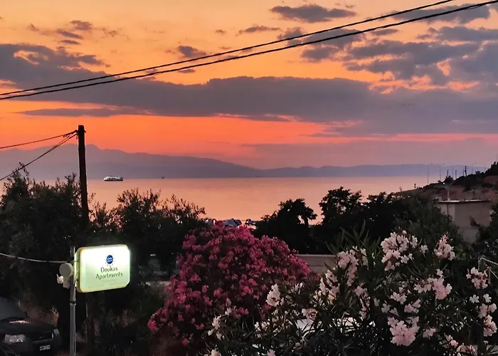 Doukas & Apartamento