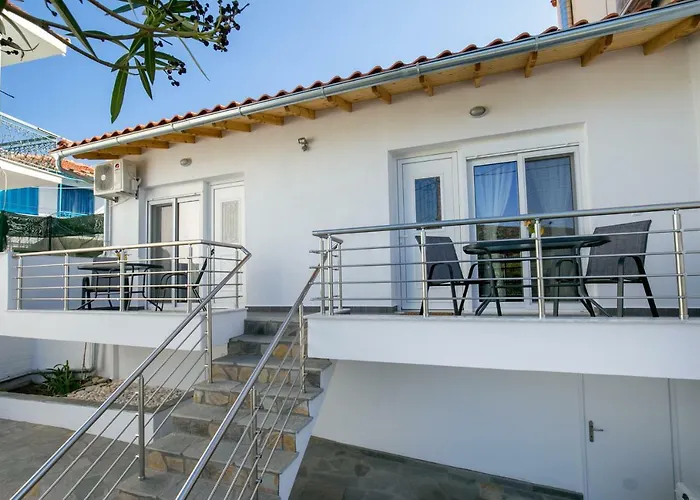 Doukas & Apartamento